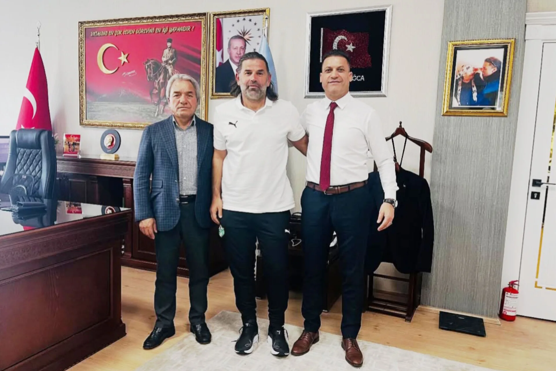 Iğdır Spor’dan Havalimanı Müdürü Fikret Bağca’ya Ziyaret