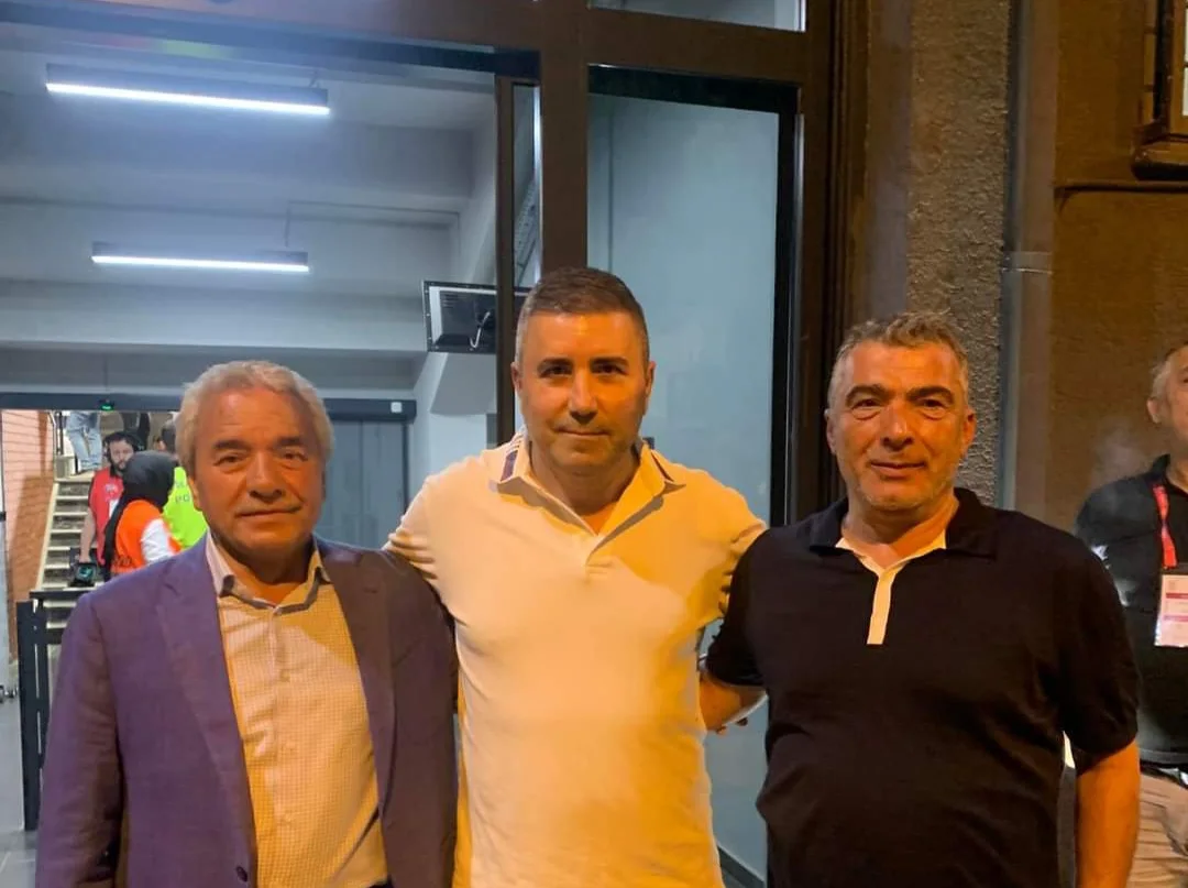 Memet Yüce'nin Sevinci "Memet Yüce'nin Pendikspor ve Iğdırspor Maçındaki Coşkusu"