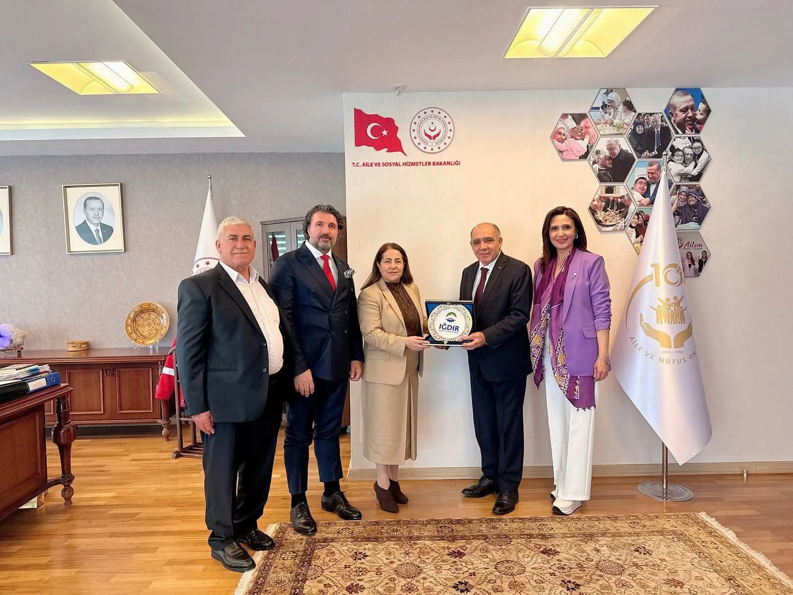 Iğdır TSO’dan Aile ve sosyal hizmetler Bakan Yardımcısı Sayın Sevim Sayım Madak ‘a Ziyaret