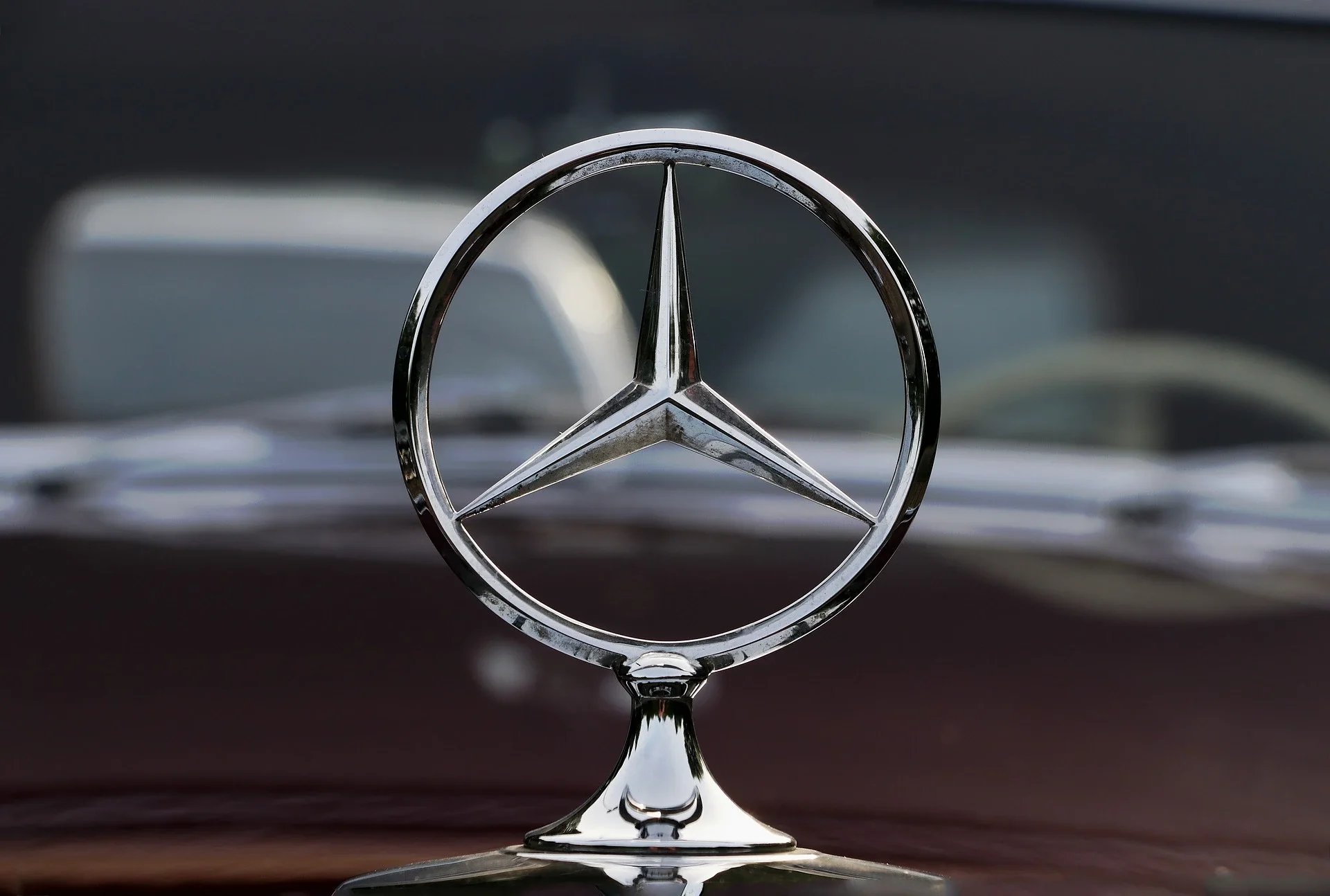 Mercedes-Benz’in Elektrikli Araç Stratejisinde Esneklik: Pazar Taleplerine Uyum Sağlama Çabası