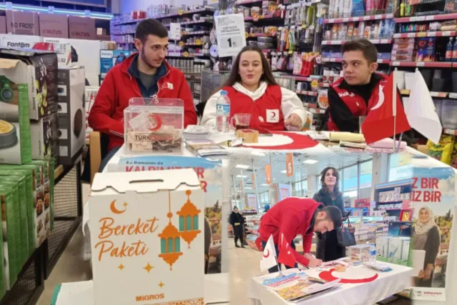 Iğdır Kızılay Şubesi'nden Hayırseverlere Çağrı: Ramazan Ayında Gıda Yardımı Standımız Migros’ta!
