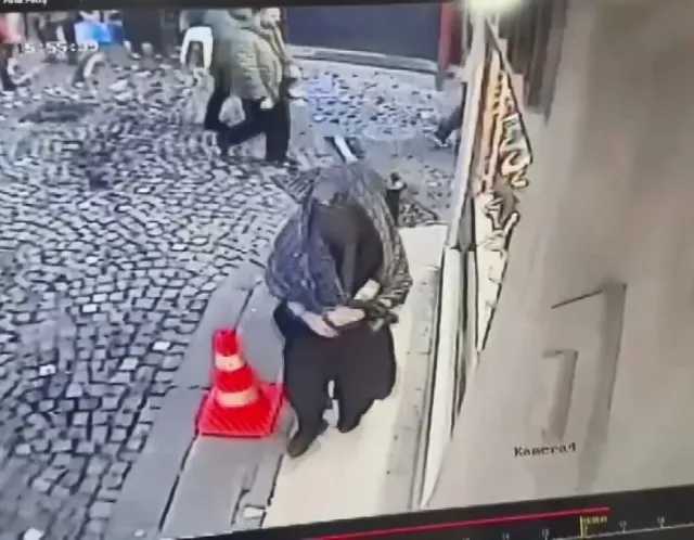 İstanbul'da Döviz Hırsızlığı: Kadın Kılığındaki Şüpheli ve Çok Sayıda Suç Kaydı Şoku
