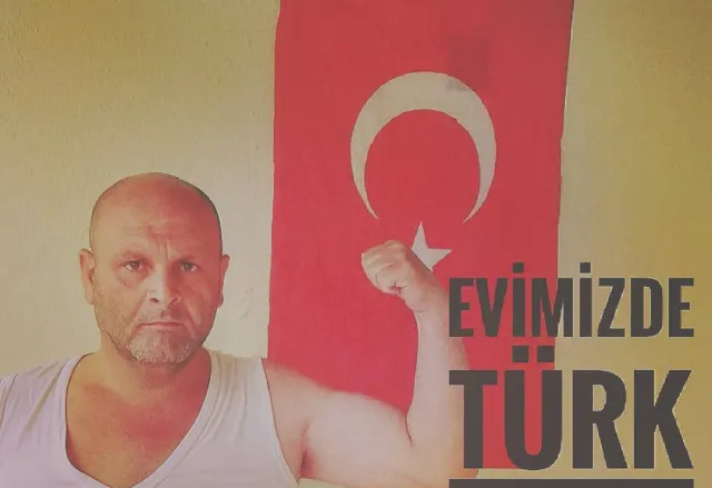 "Vatanına ve Türk Bayrağına Sadakatle Bağlan" Şeref ve Onur Ol!