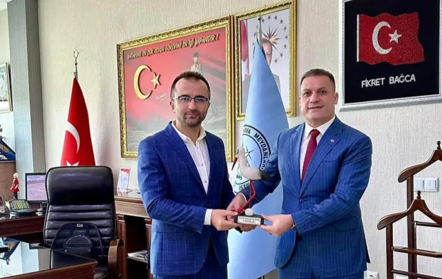 Recai Şahin’in Nazik Ziyareti ve Anlamlı Hediyesi