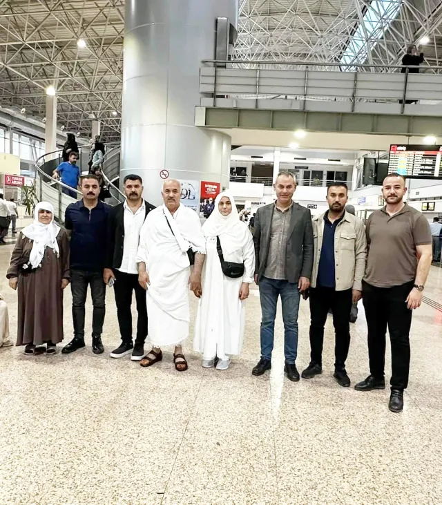 Iğdır'da 66 Hacı Adayı Dualarla Kutsal Topraklara Uğurlandı