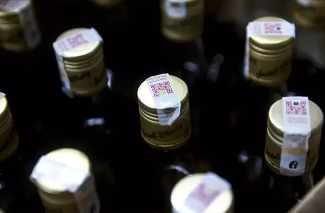 Sahte Alkol Tehlikesi: Uzmanlardan Uyarılar ve Bilinmesi Gerekenler