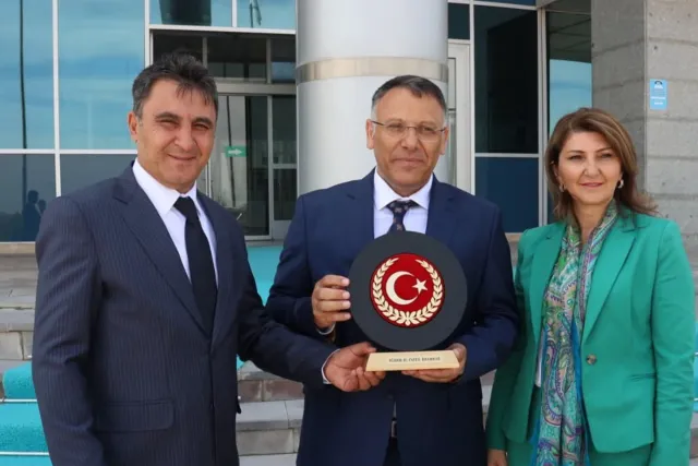 İl Özel İdaremizce Iğdır Üniversitesi Rektörü Prof. Dr. Ekrem Gürel’e Hayırlı Olsun Ziyareti