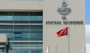 Kayyum yasa değişikliği demokratik bir adım
