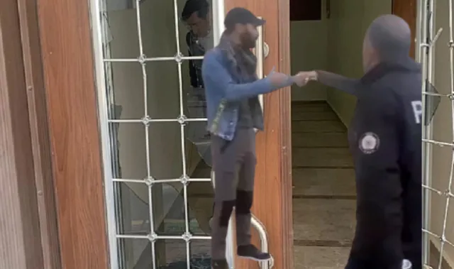 AK Parti Iğdır İl Binasına Saldırı Girişimi Engellendi!