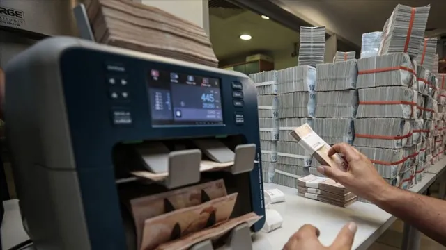 Türkiye'de EFT/FAST Ücretlerinde Değişiklik: Bankalar Artık 'Daha Fazla' Para Alamayacak