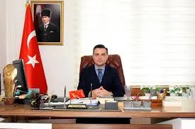 Manisa Vali Yardımcısı Özmen, Yardıma Muhtaçlara Her Derdini Çözüyor