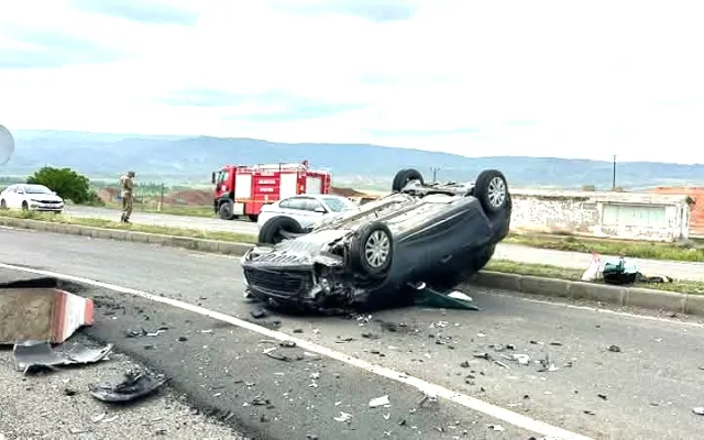 Iğdır Tuzluca’da Trafik Kazası: Ergüder Jandarma Noktası Girişinde Araç Kontrolden Çıktı
