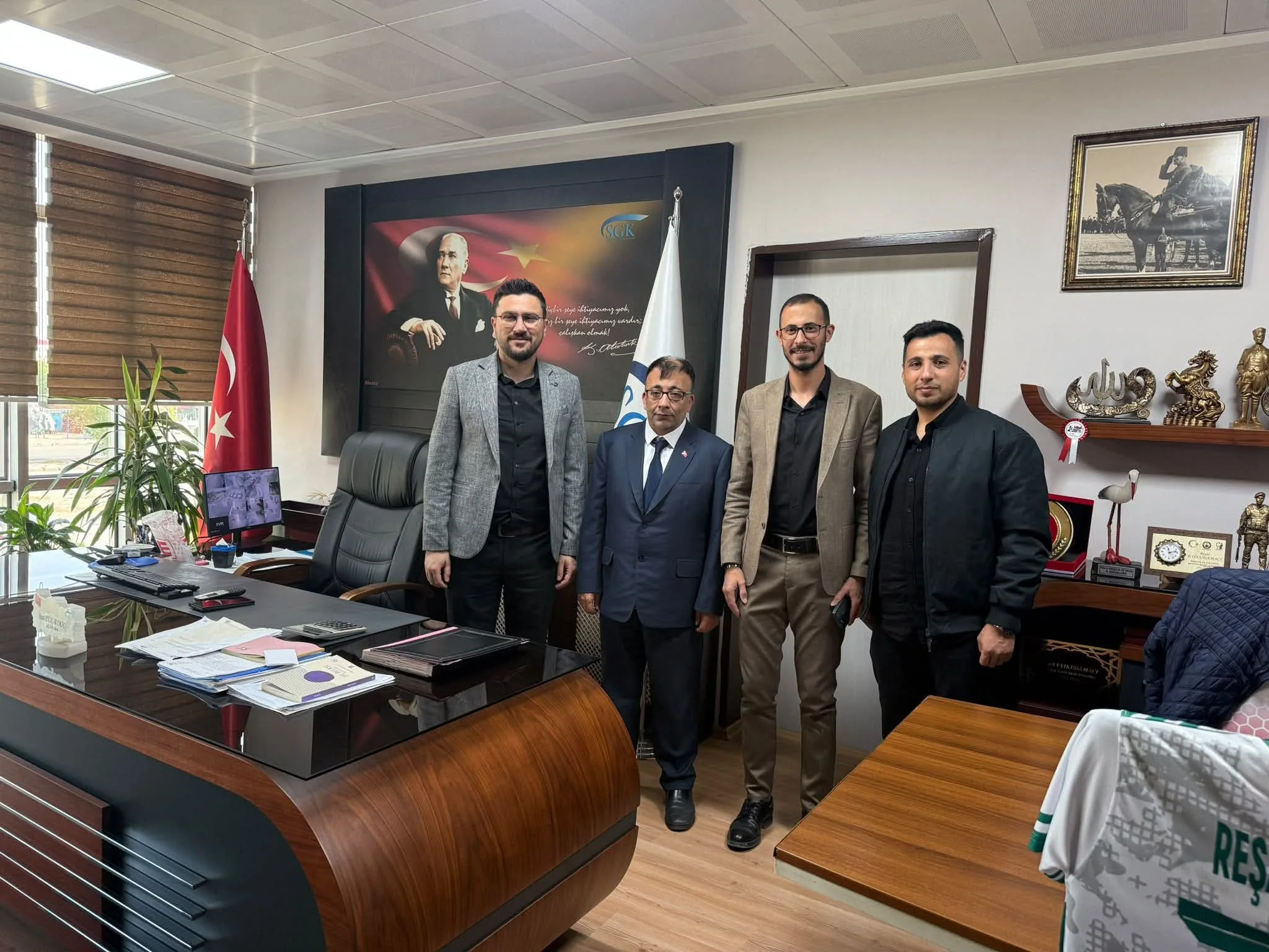 IĞDIR İNŞAAT MÜHENDİSLERİ ODASI’NDAN SGK İL MÜDÜRÜ REŞAT EYİKUDAMACI’YA ZİYARET kapak görseli