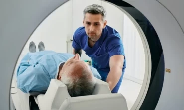 Manyetik Rezonans Görüntüleme (MR) Taramalarında Metal Eşyaların Önemi: Sağlık ve Güvenlik Riskleri