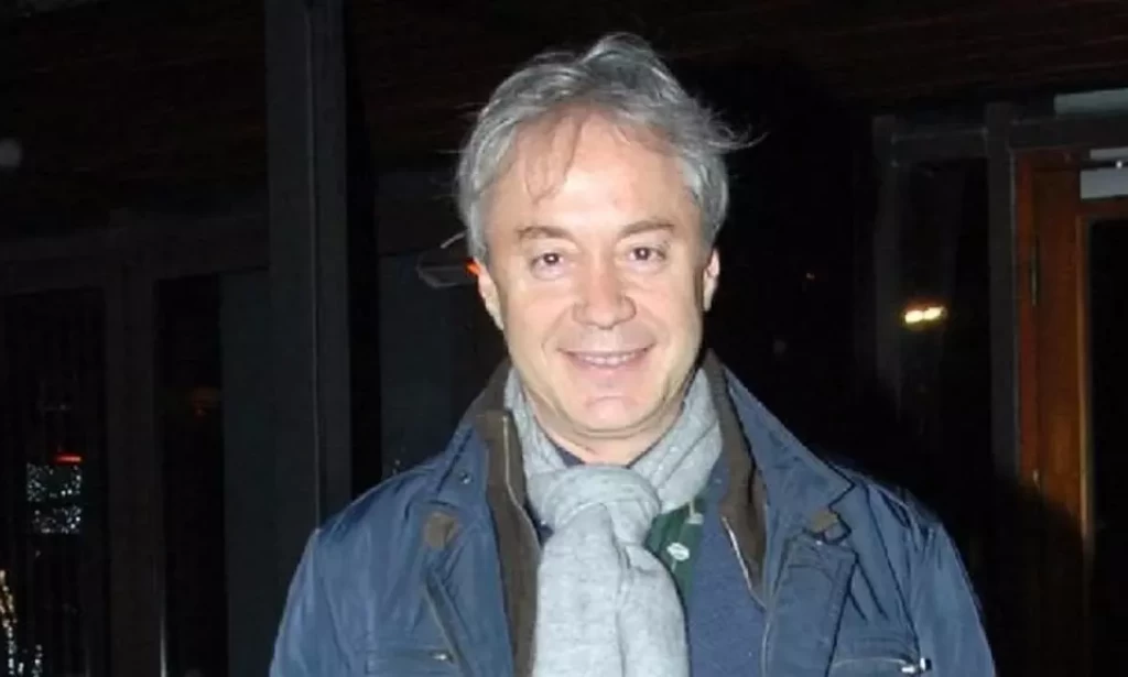 62 yaşındaki ünlü sunucu, trafik kazası sonrası tedavi gördüğü hastanede hayatını kaybetti