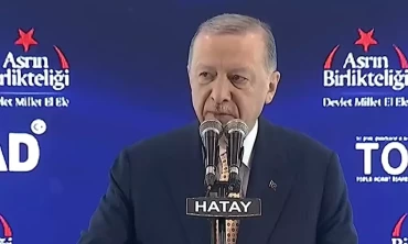 Cumhurbaşkanı Erdoğan, Hatay’da depremzedelere konut teslim etti