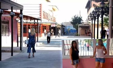Diyarbakır'da Beyzbol Sopalı Saldırı: Müşteri Beyin Kanaması Geçirerek Yoğun Bakımda!