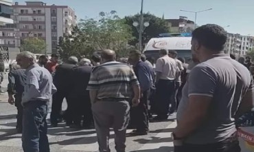 Iğdır'da Trafik Kazası: Yaşlı Adam Tırın Altında Kalarak Metrelerce Sürüklendi