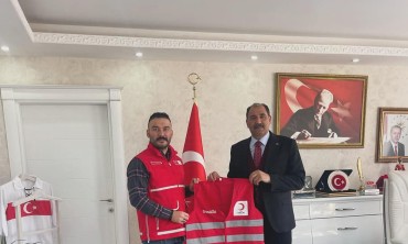 Türk Kızılay Iğdır Şube Başkanından İl Milli Eğitim Müdürü'ne Ziyaret: