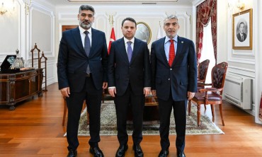 AK Parti Iğdır Heyeti, Adalet Bakanı Akın Gürlek’i Ziyaret Etti